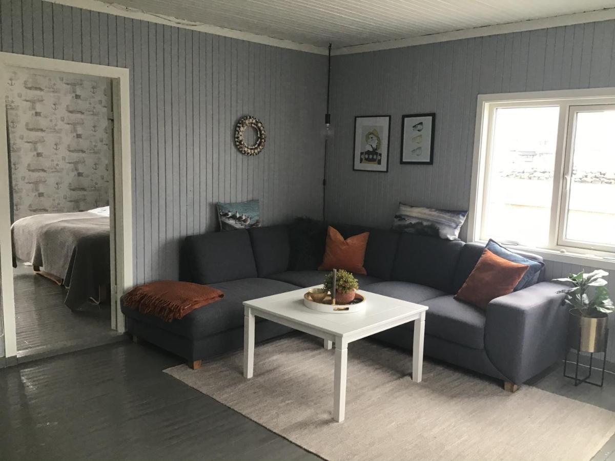 Ferienwohnung Laukvika Rorbuer Exterior foto