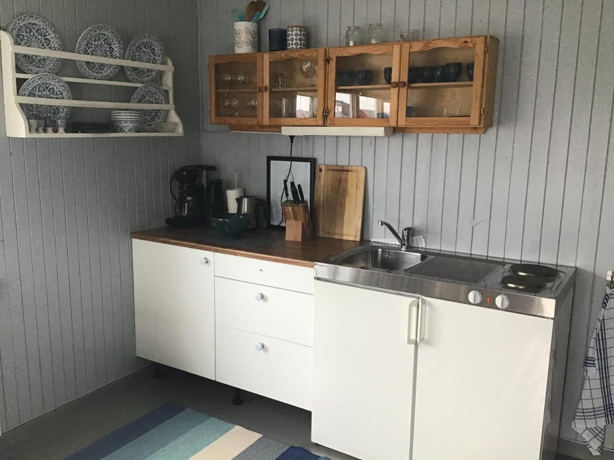 Ferienwohnung Laukvika Rorbuer Exterior foto