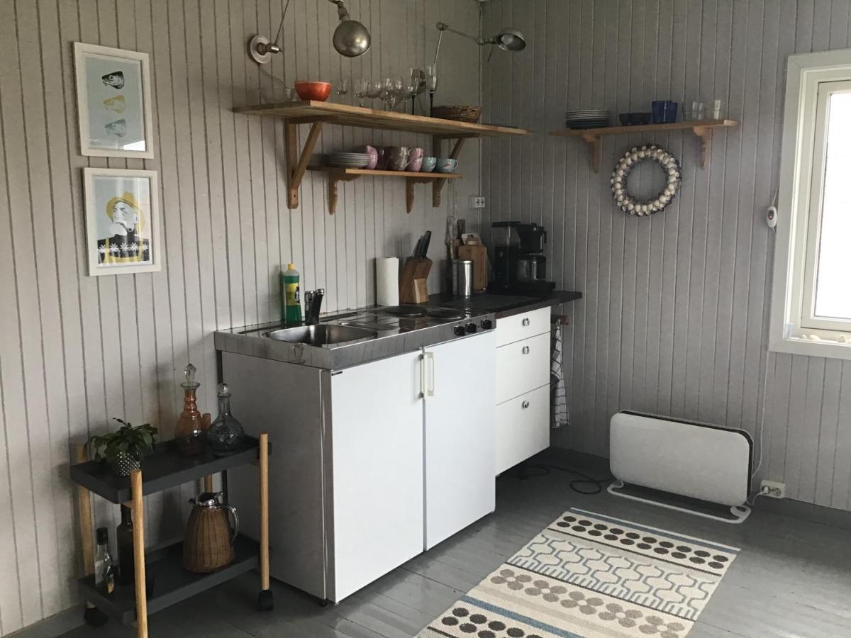 Ferienwohnung Laukvika Rorbuer Exterior foto